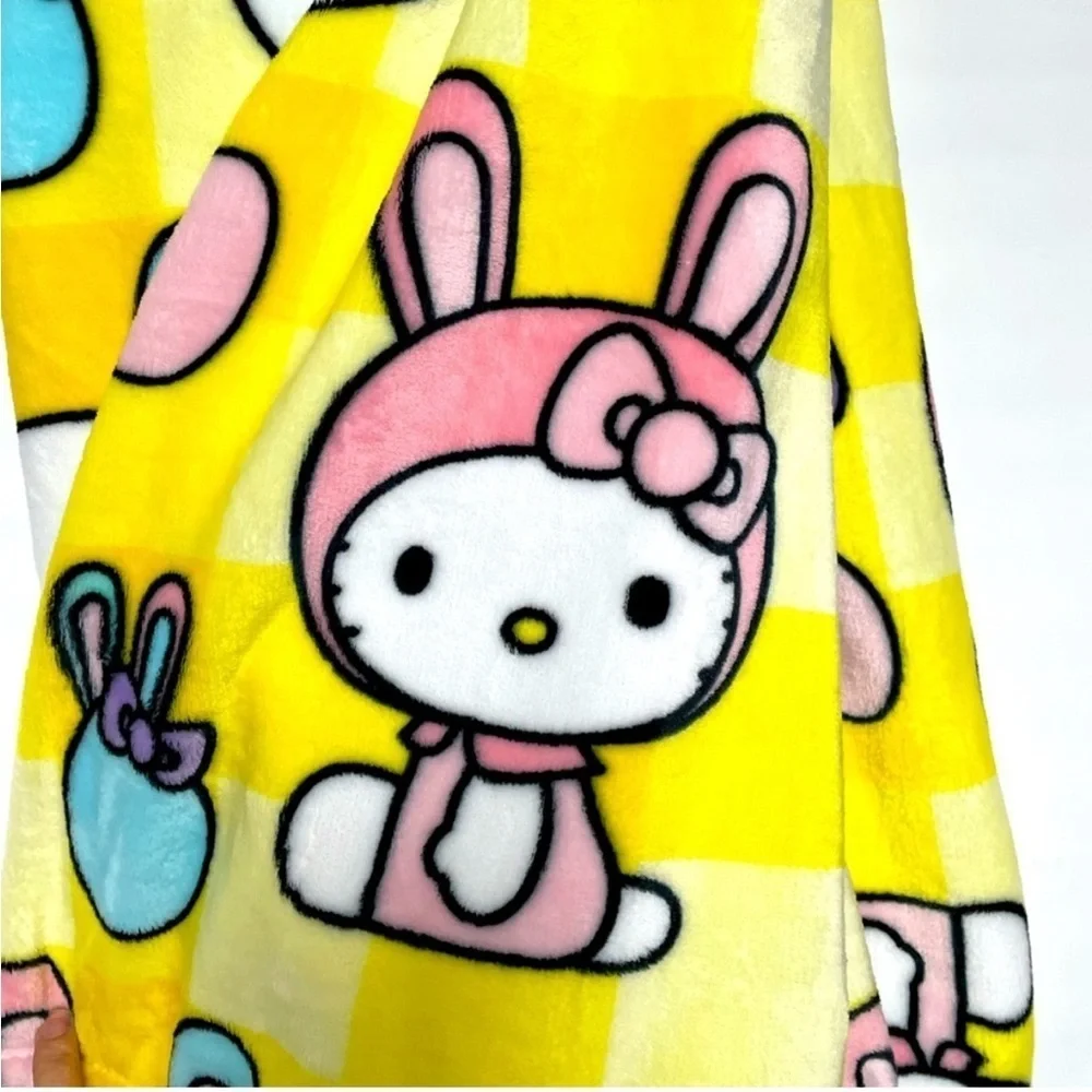 NWT HELLO KITTY YELLOW EASTER BUNNY EGG THROW BLANKET